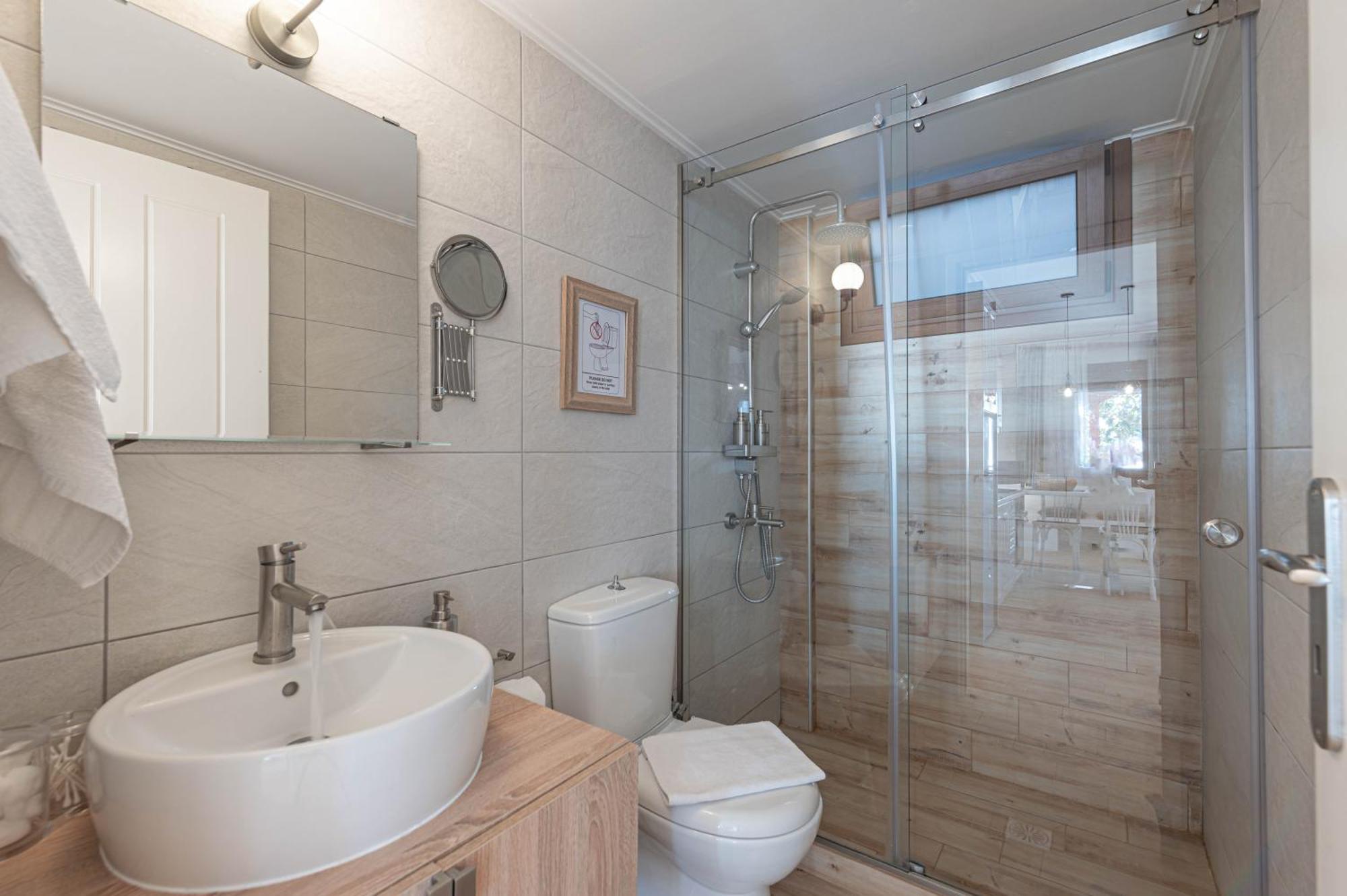 Paralio Astros Beachfront Suites Xiropigado Exterior foto