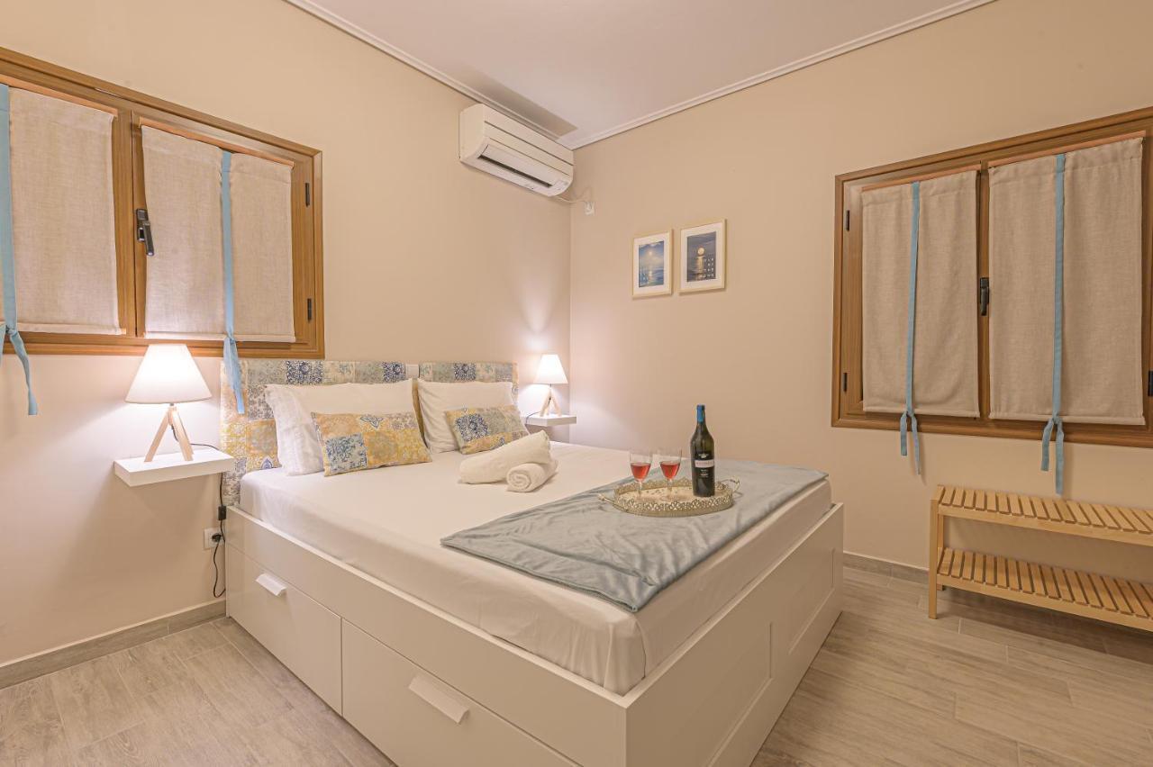 Paralio Astros Beachfront Suites Xiropigado Exterior foto